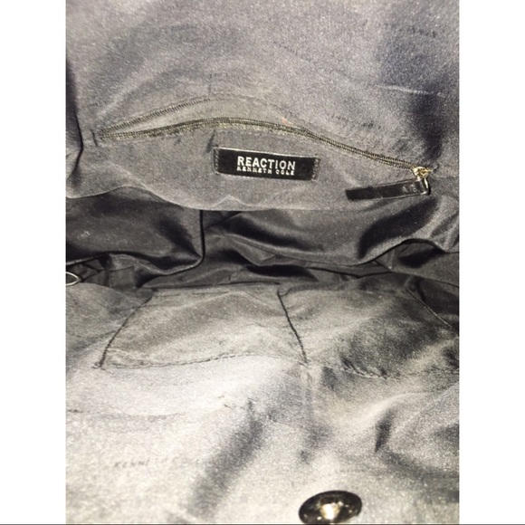 NWOT Reaction Kenneth Cole Quilted Shoulder Bag - Picture 4 of 5